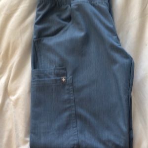 Figs-Kate petite xsmall cargo scrub